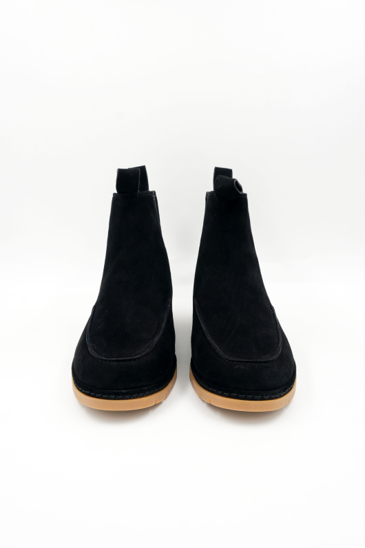 Женские челси VITACCI, выполненные из натурального велюра.